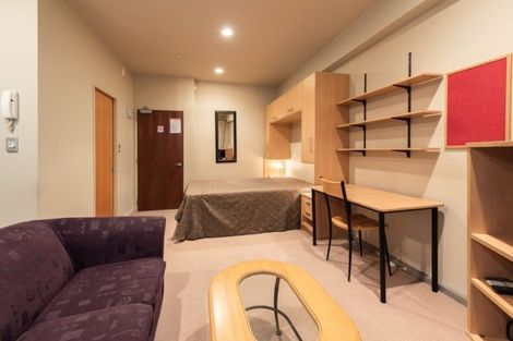 Photo of property in Atrium Apartments, 2i/154 The Terrace, Wellington Central, Wellington, 6011