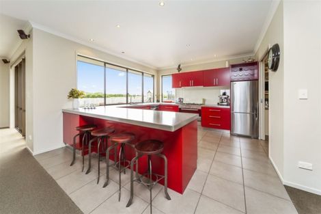 Photo of property in 96 Whenuku Road, Normanby, Hawera, 4675