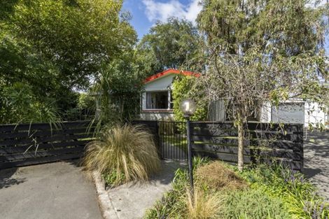 Photo of property in 16 Juliana Place, Awapuni, Palmerston North, 4412