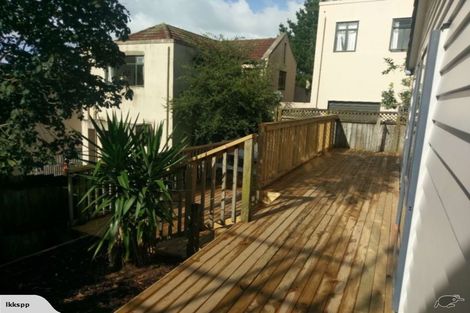 Photo of property in 1554a Great North Road, Waterview, Auckland, 1026