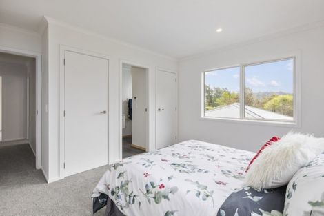 Photo of property in 127 Manuka Street, Stokes Valley, Lower Hutt, 5019