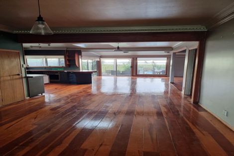 Photo of property in 10 Mona Avenue, Mangere Bridge, Auckland, 2022