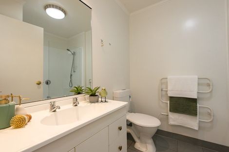 Photo of property in 12e Glenmore Street, Thorndon, Wellington, 6011