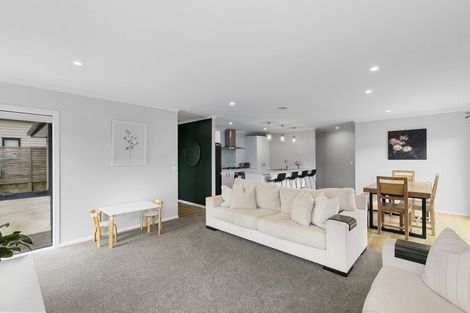 Photo of property in 6 Te Ara O Roimata, Wainuiomata, Lower Hutt, 5014