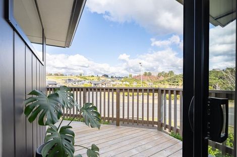 Photo of property in 4 Hauruia Way, Pyes Pa, Tauranga, 3112