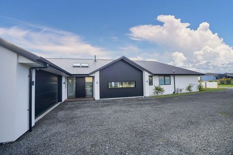 Photo of property in 6 Chatham Rise, Seaward Bush, Invercargill, 9812