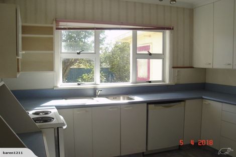 Photo of property in 89 Queenwood Road, Levin, 5510