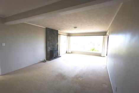 Photo of property in 1 Sealy Road, Torbay, Auckland, 0630