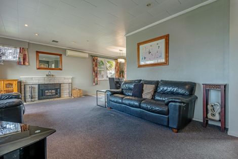 Photo of property in 22 Rhodes Drive, Kelvin Grove, Palmerston North, 4414