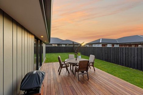 Photo of property in 27 Pentecost Road, Rangiora, 7400