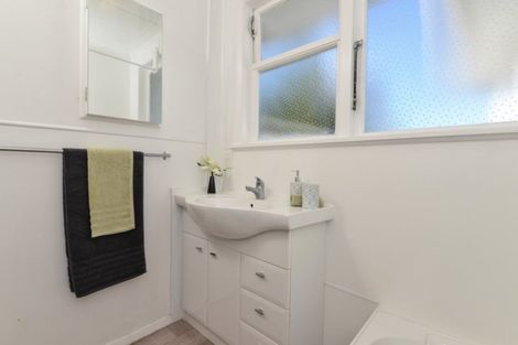 Photo of property in 5 Northolt Road, Fairview Downs, Hamilton, 3214