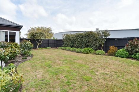 Photo of property in 1/9 Phoenix Lane, Northcote, Christchurch, 8052