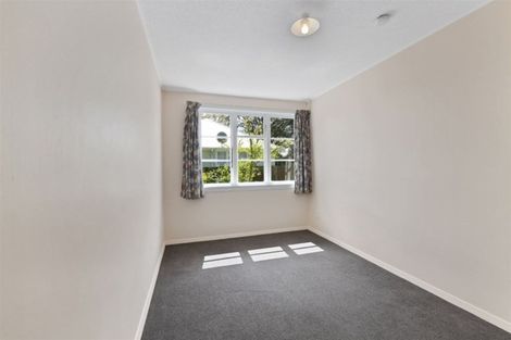 Photo of property in 32 Hollyford Avenue, Bryndwr, Christchurch, 8053