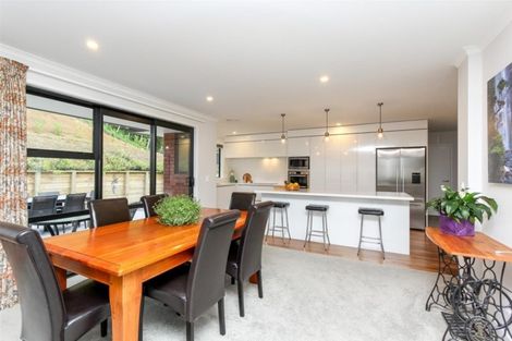 Photo of property in 17 Garrett Drive, Whalers Gate, New Plymouth, 4310