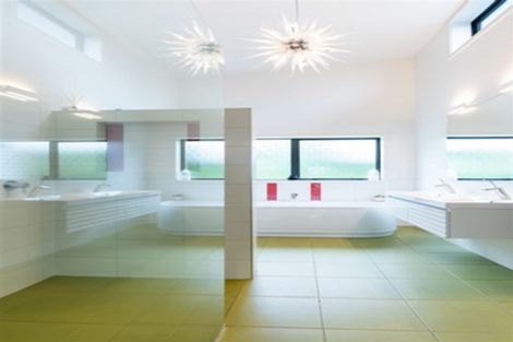 Photo of property in 32 Hanham Road, Kumeu, 0891