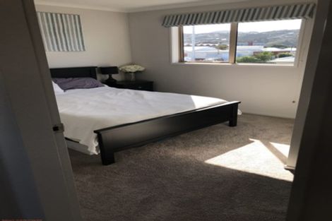 Photo of property in 21 Latimer Way, Petone, Lower Hutt, 5012