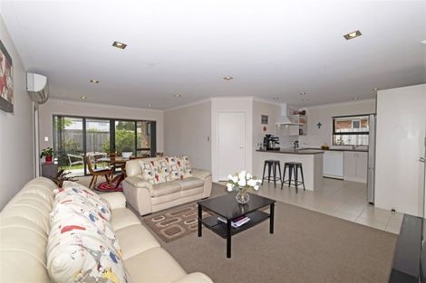 Photo of property in 56a Buscomb Avenue, Henderson, Auckland, 0610