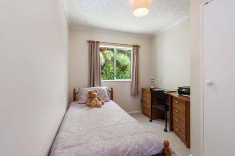 Photo of property in 15 Stanhope Grove, Korokoro, Lower Hutt, 5012