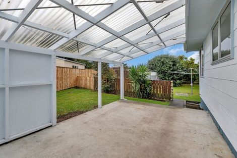 Photo of property in 10 Gannet Place, One Tree Point, 0118
