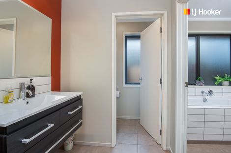 Photo of property in 11 Reid Avenue, Mosgiel, 9024