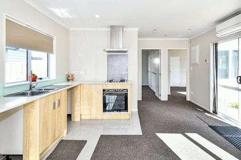 Photo of property in 55a Senator Drive, Manurewa, Auckland, 2105