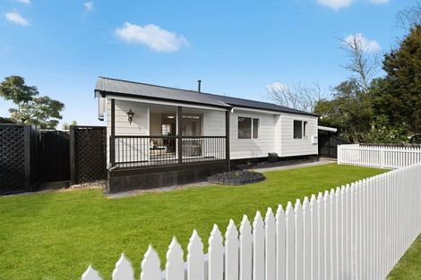 Photo of property in 15 Reeves Close, Fairview Downs, Hamilton, 3214