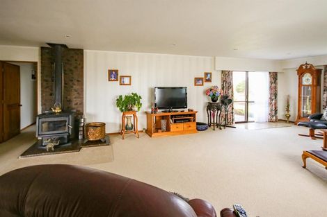 Photo of property in 76 Robertson Road, Ruawai, 0591