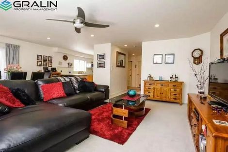 Photo of property in 6/17 Charlenne Close, Ranui, Auckland, 0612