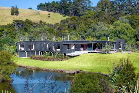 Photo of property in 851b Takatu Road, Tawharanui Peninsula, Matakana, 0986