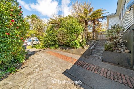 Photo of property in 118 Holborn Drive, Stokes Valley, Lower Hutt, 5019