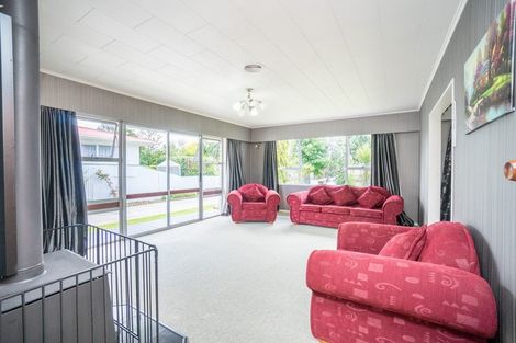 Photo of property in 9 Terry Crescent, Milson, Palmerston North, 4414
