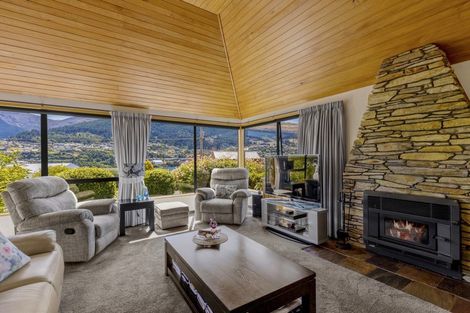 Photo of property in 436 Peninsula Road, Kelvin Heights, Queenstown, 9300