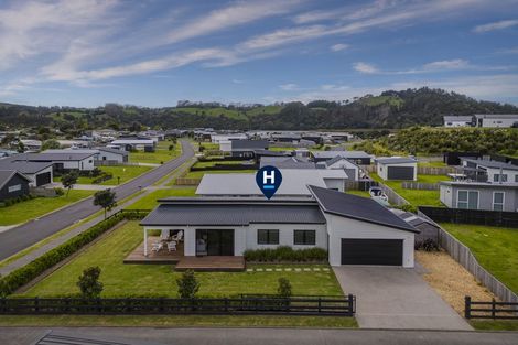 Photo of property in 23 Navigation Drive, Cooks Beach, Whitianga, 3591