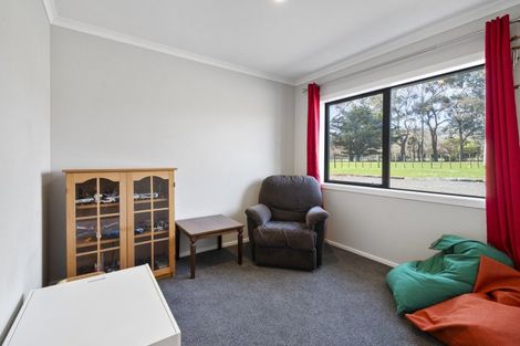 Photo of property in 841 Makerua Road, Tokomaru, Palmerston North, 4474