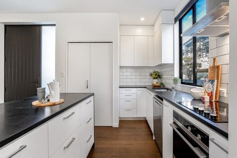 Photo of property in 7/20 Trent Street, Island Bay, Wellington, 6023