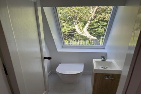 Photo of property in 16/10 Pitarua Street, Thorndon, Wellington, 6011