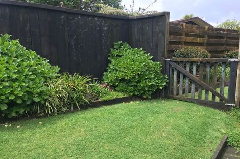 Photo of property in 4 Fantail Court, Orewa, 0931