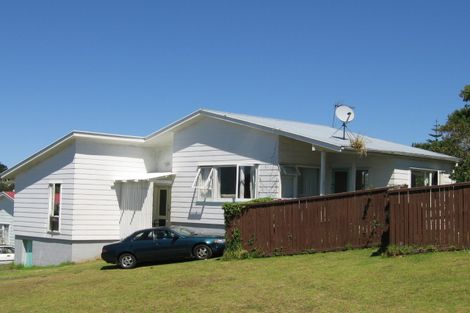 Photo of property in 36 Lysander Crescent, Beach Haven, Auckland, 0626
