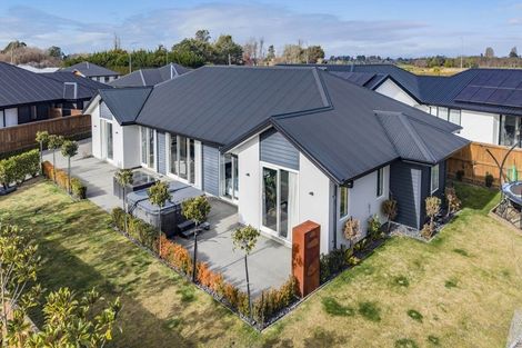 Photo of property in 70 Watkins Drive, Rangiora, 7400