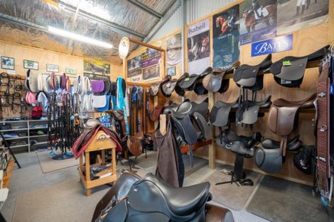 Photo of property in 422 Gillespies Line, Kairanga, Palmerston North, 4475