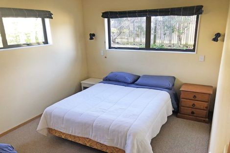 Photo of property in 17 Oregon Drive, Kelvin Heights, Queenstown, 9300