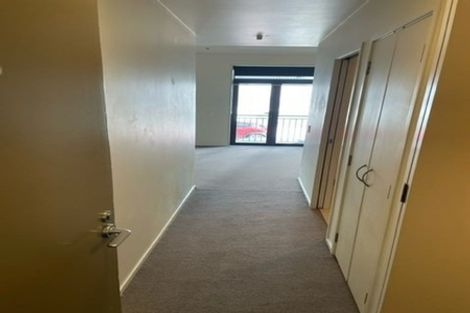 Photo of property in 1b/5 Charlotte Street, Eden Terrace, Auckland, 1021