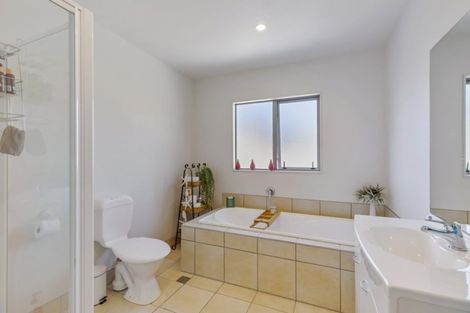 Photo of property in 62 Downing Street, Crofton Downs, Wellington, 6035