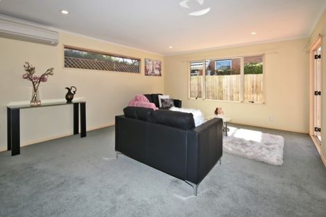 Photo of property in 2/97 Clyde Road, Ilam, Christchurch, 8041