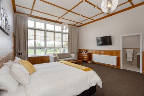 Photo of property in 33 Wellington Street, Enfield, Oamaru, 9491