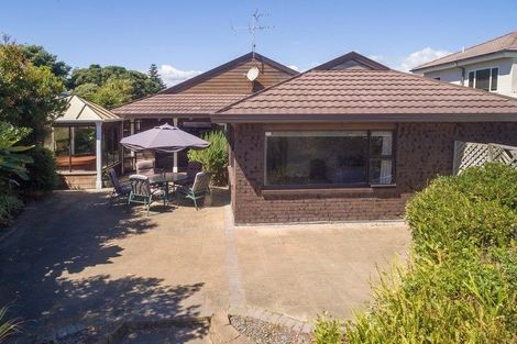 Photo of property in 17 Manly Street, Paraparaumu Beach, Paraparaumu, 5032