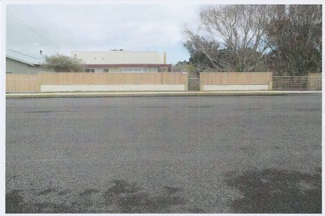 Photo of property in 8 Mahoe Street, Strandon, New Plymouth, 4312