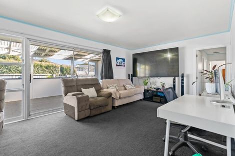 Photo of property in 1/24 Greenhaven Avenue, Opaheke, Papakura, 2113