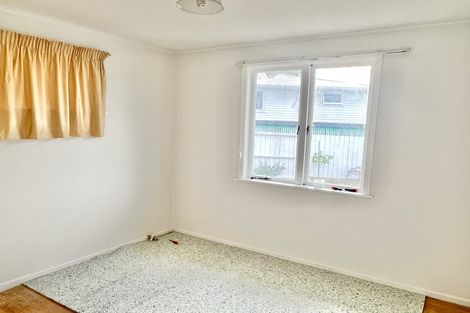 Photo of property in 26 Nile Road, Kelston, Auckland, 0602