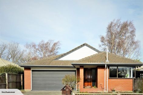 Photo of property in 2/39 Greenock Street, Redwood, Christchurch, 8051